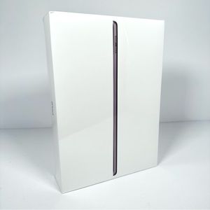 Apple iPad 9th Gen. 64GB, Wi-Fi, 10.2 in - Silver Brand New Sealed